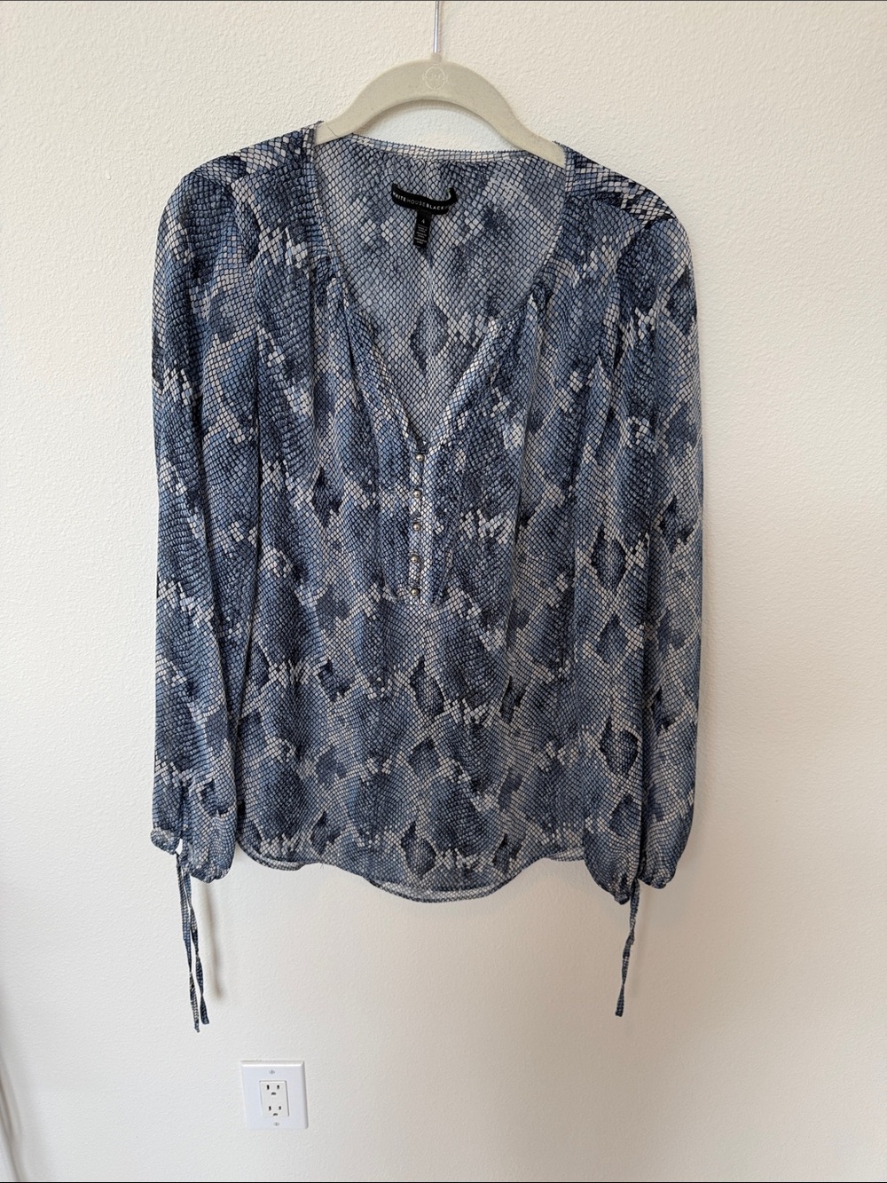 White House Black Market Blue Snake-Print V-Neck Blouse